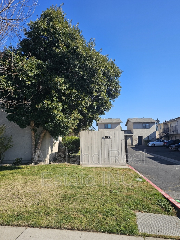 Manteca Condo: 200 Northwoods Ave - 10