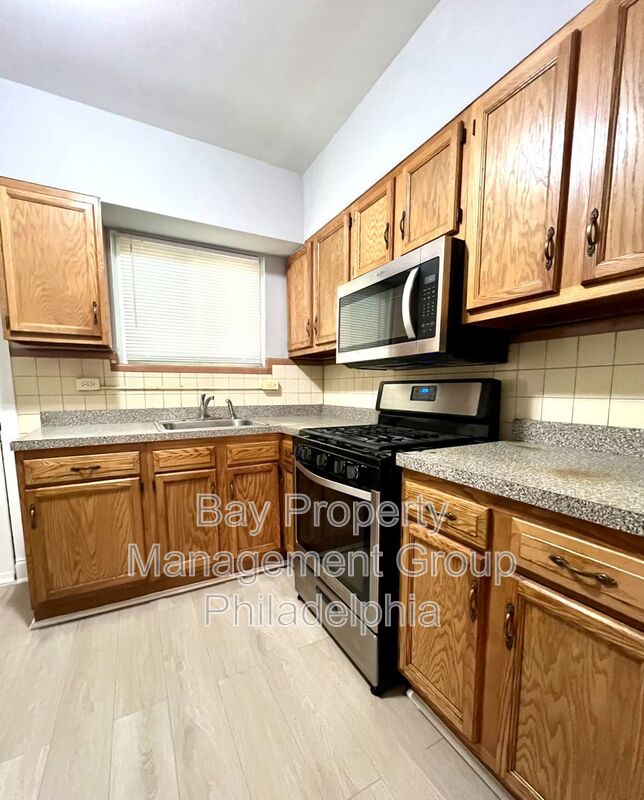 Philadelphia House: 1925 S Croskey St