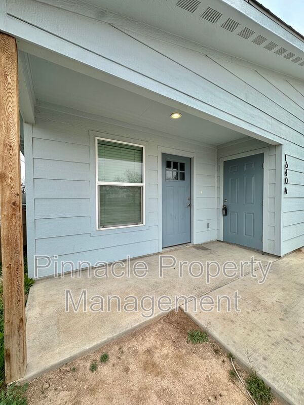 San Angelo House: 1640 D Beacon St