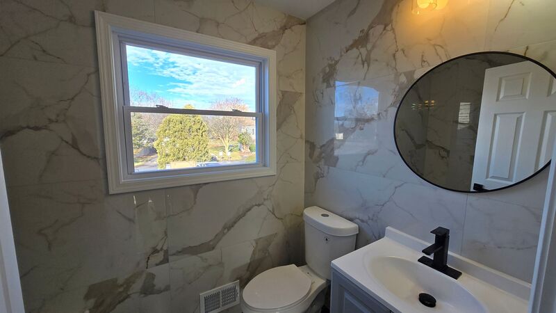 Bloomfield Apartment: 14 Elm Street