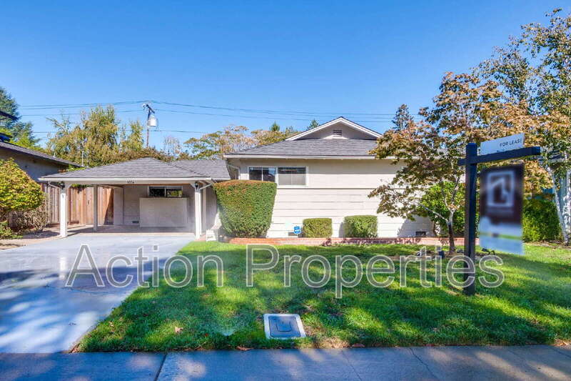 Mountain View House: 1034 Tulane Drive