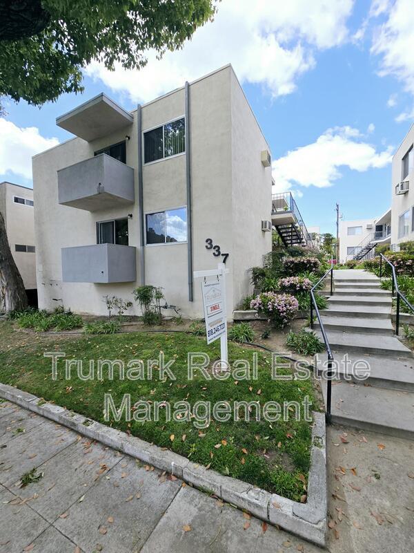 Burbank Condo: 337 E Tujunga Ave