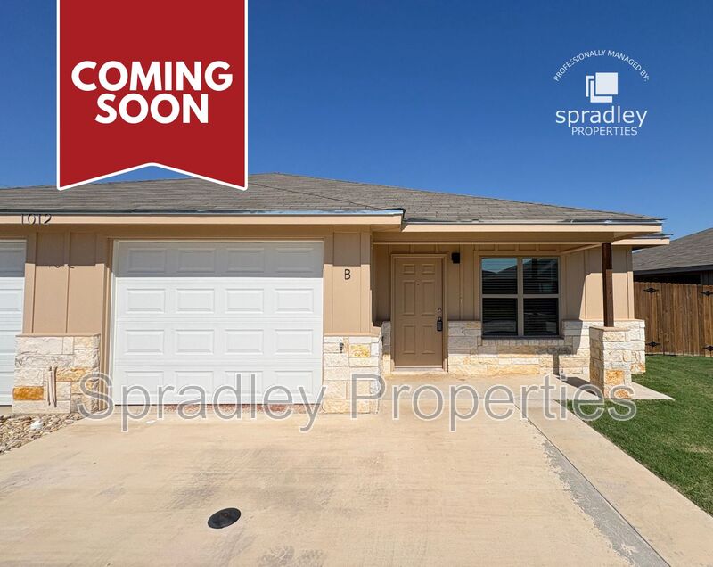 Belton Condo: 1047B Edwards Dr
