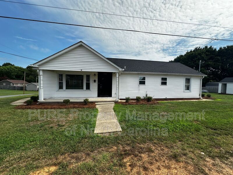 Kannapolis House: 1101 Woodlawn St