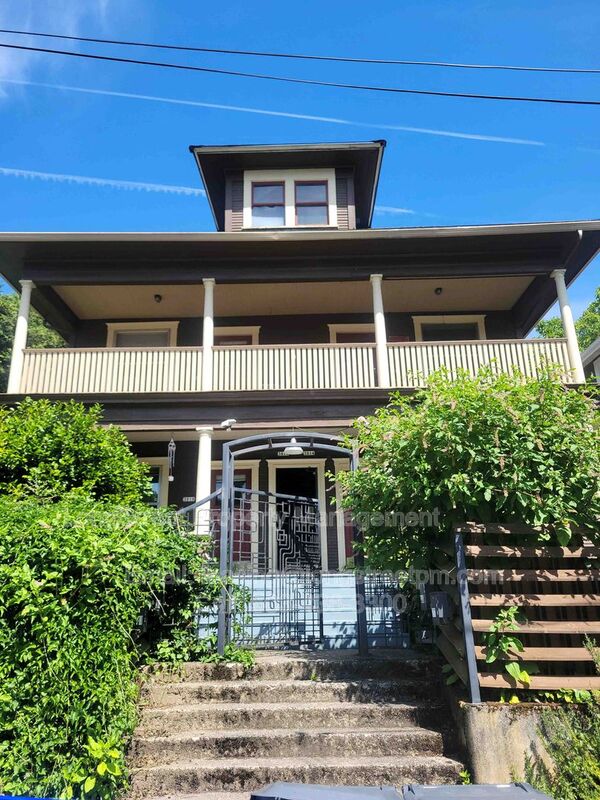 Portland House: 3816 N Borthwick Ave