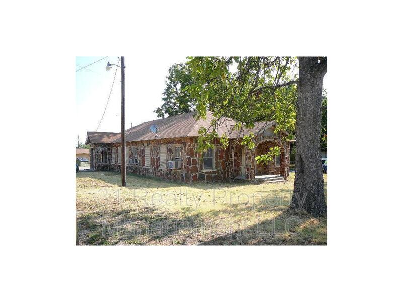 Denison Condo: 2711 W Walker Street