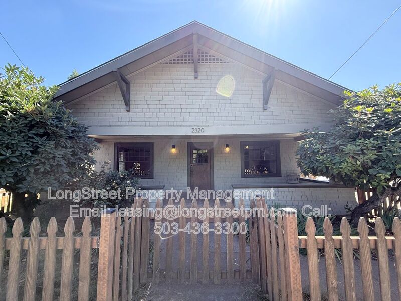 Salem House: 2320 State St