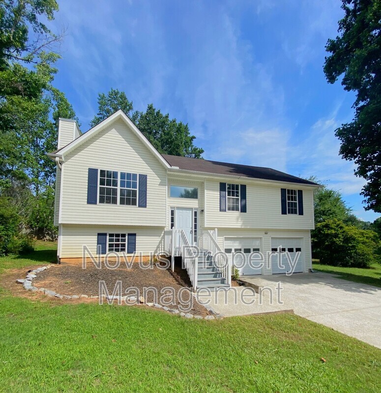 Dallas House: 51 Connie Drive