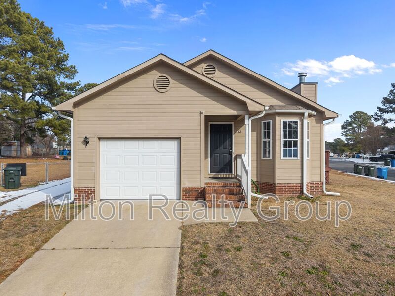Fayetteville House: 1421 Matilda Ct