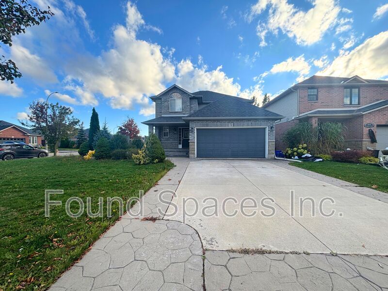 Mount Hope House: 72 Solsbury Cres