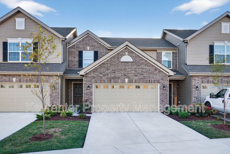 Saint Peters House: 112 Deer Grove Ct