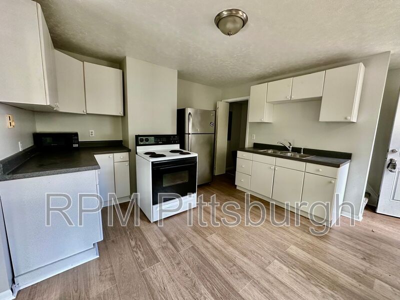 Pittsburgh House: 2709 Josephine St