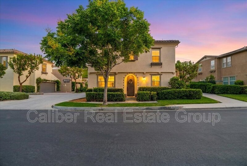 Rancho Mission Viejo House: 35 Lomada