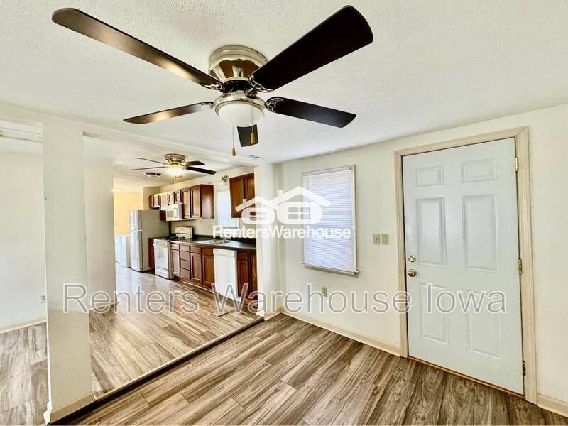 Adel House: 703 Prairie Street