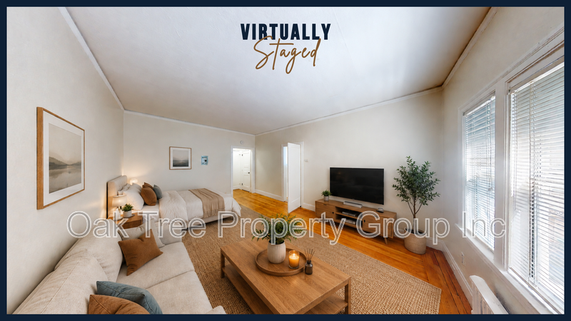 Oakland House: 450 40th St