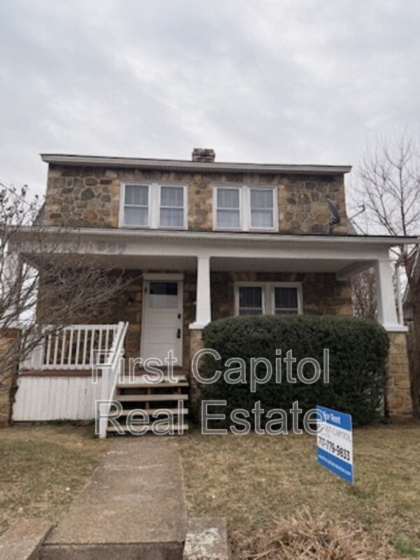 Front Royal House: 627 Warren Ave.