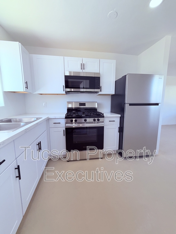 Tucson Condo: 814 N Alvernon Way - A