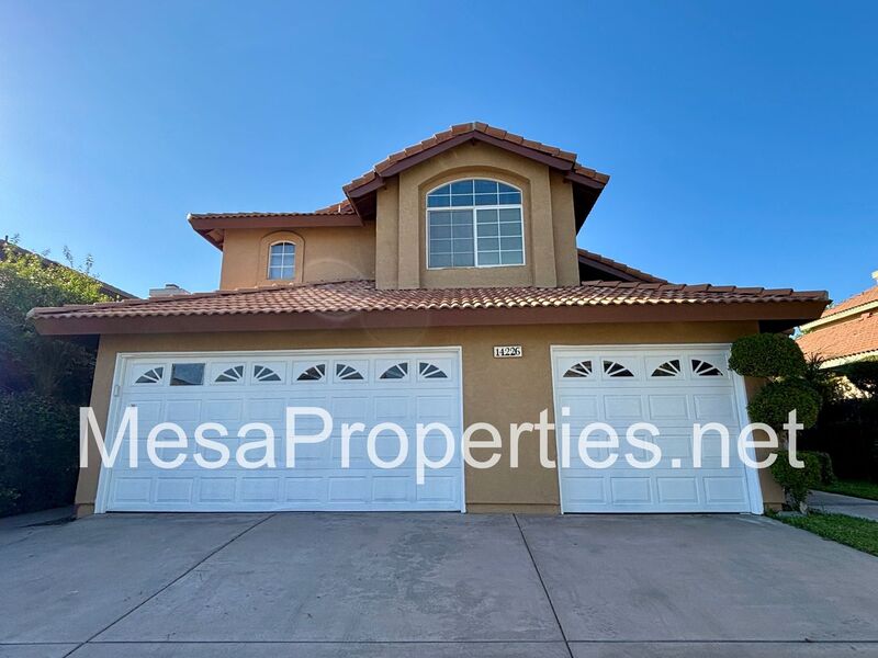 Fontana House: 14226 Remington Ct