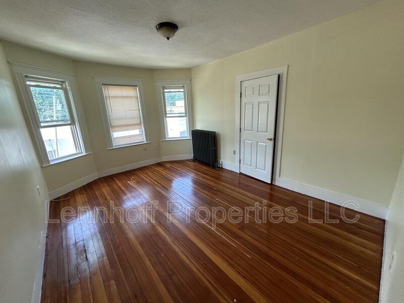 Boston Condo: 4 Glenway Street #1-1