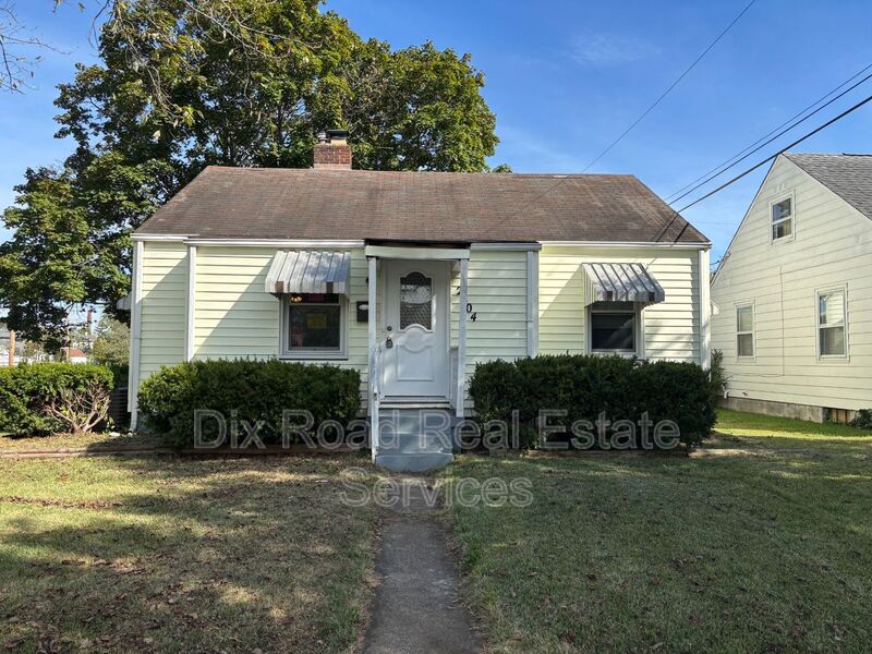 Hamilton House: 2604 Hilda Avenue