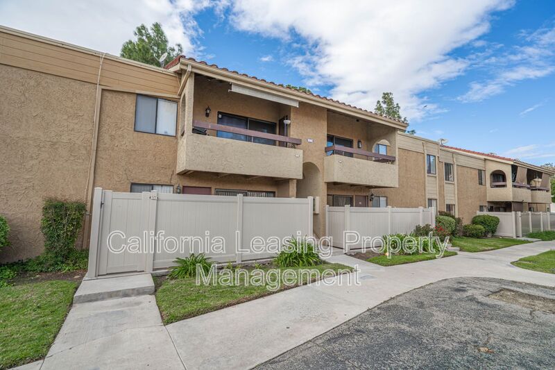 Canyon Country Condo: 18750 Mandan Street