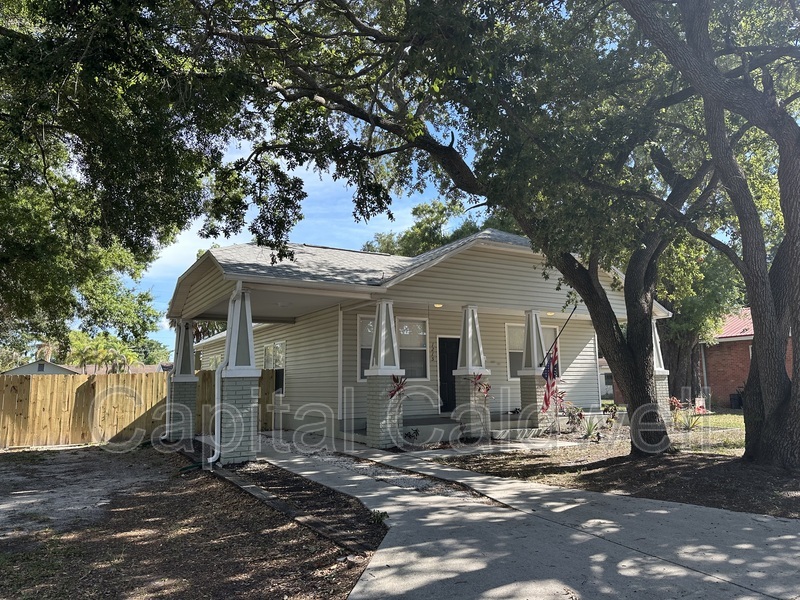 Tampa House: 1215 E 29th Ave