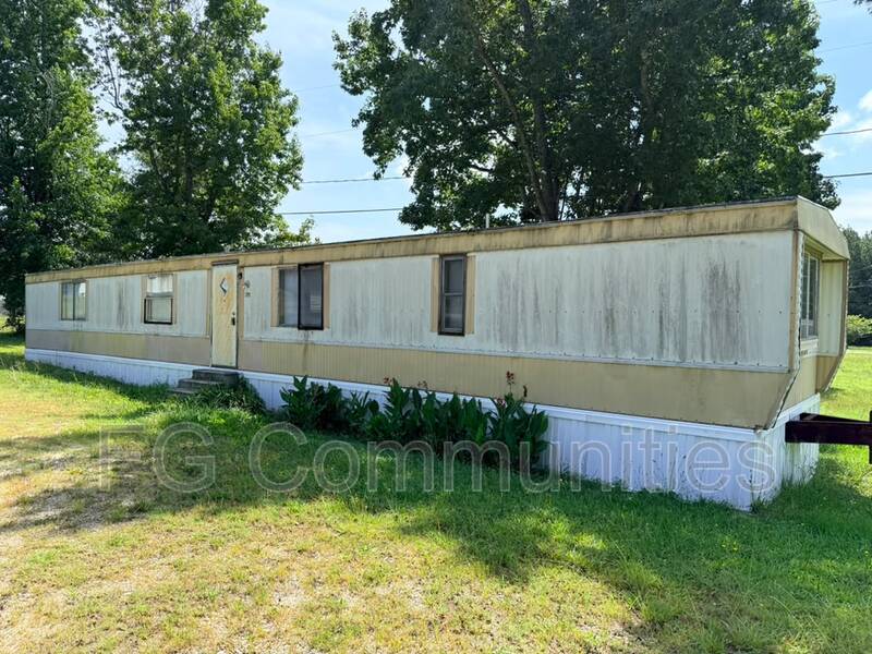 Blacksburg House: 175 Bolin Rd