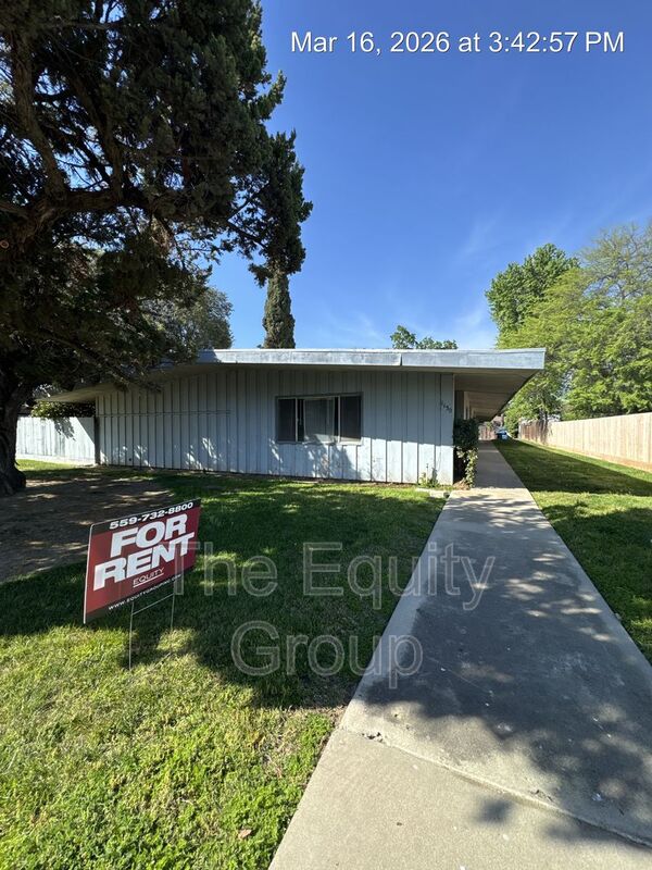 Visalia Condo: 1130 W Tulare