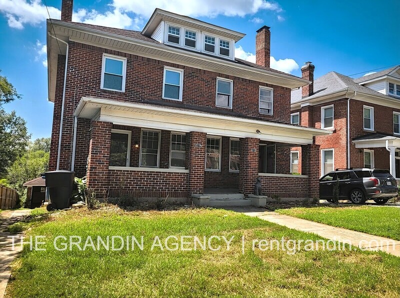 Roanoke House: 2110 Memorial Avenue Southwest