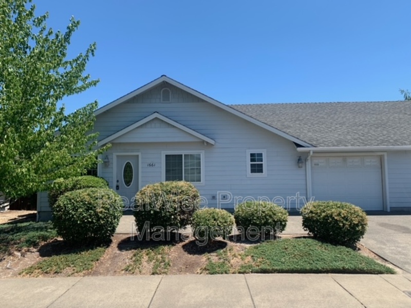 Request a Viewing for 1661 Tweed Blvd Tenant Turner