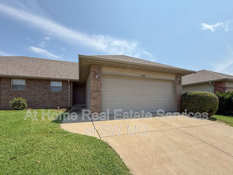 Springfield Condo: 3858 S Jonathan Ave