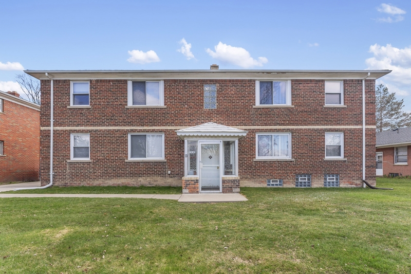 Redford Charter Township Condo: 19162 Beech Daly Rd. - 2