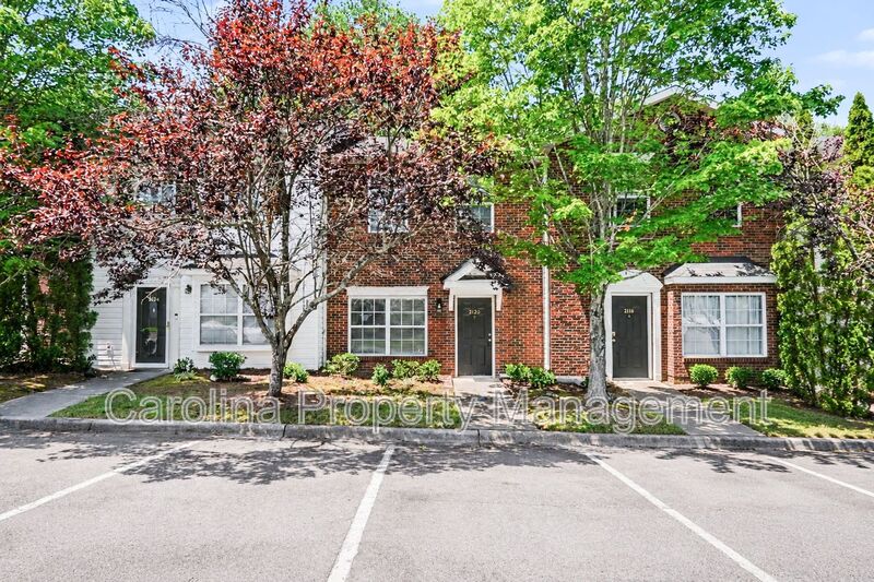 Charlotte House: 2120 Sardony Ln