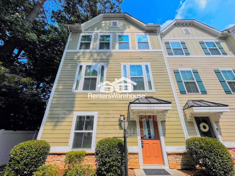 Virginia Beach House: 521 Charles Porteus Lane