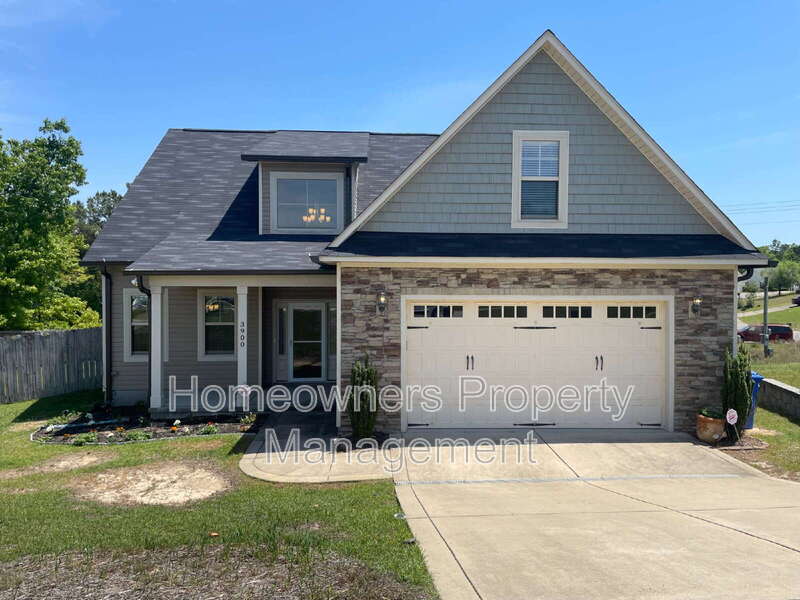 Fayetteville House: 3900 Limwert Lane