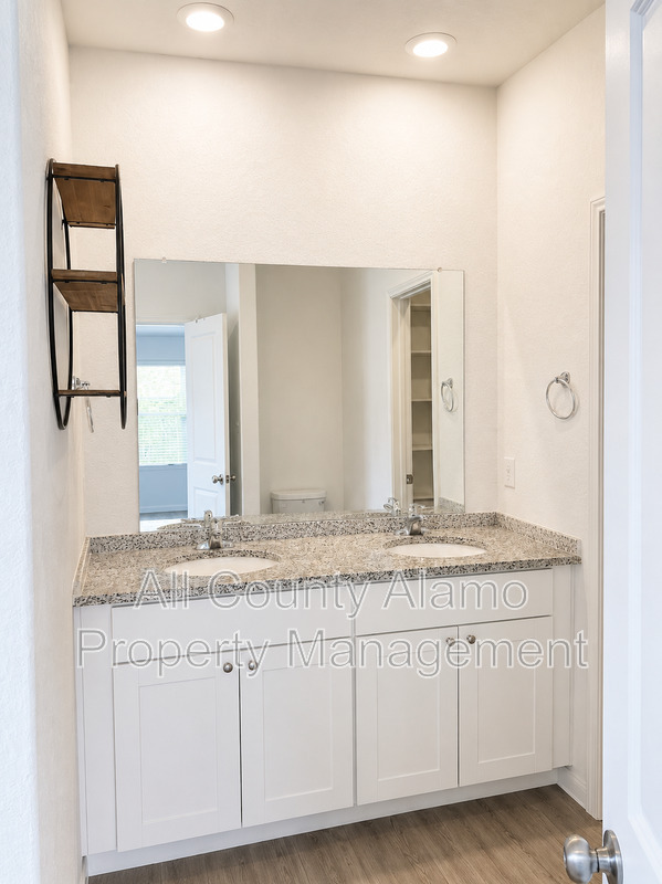Main Rental Photo 28