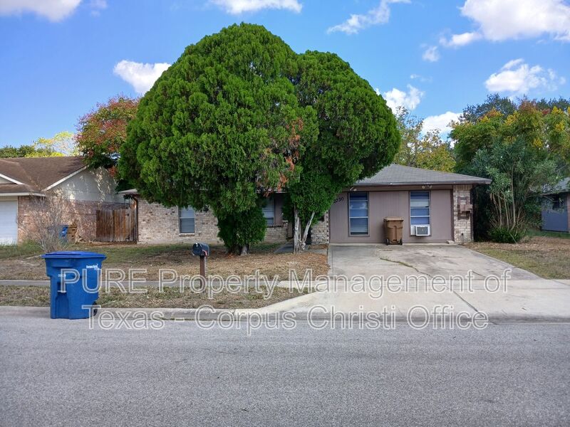 Corpus Christi House: 2730 Tumbleweed Drive