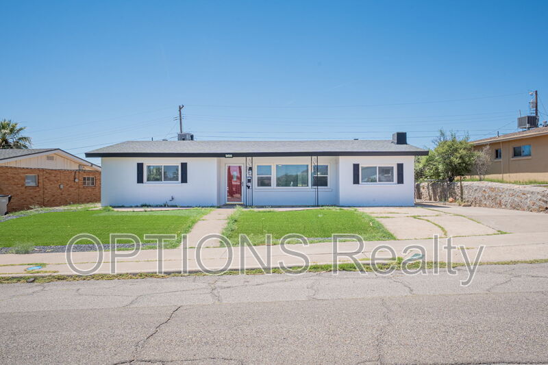 El Paso House: 204 Balboa Road