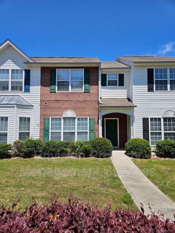 Union City Condo: 3275 Oakley Place