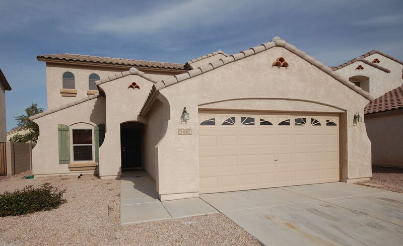 Maricopa House: 43194 W Jeremy St