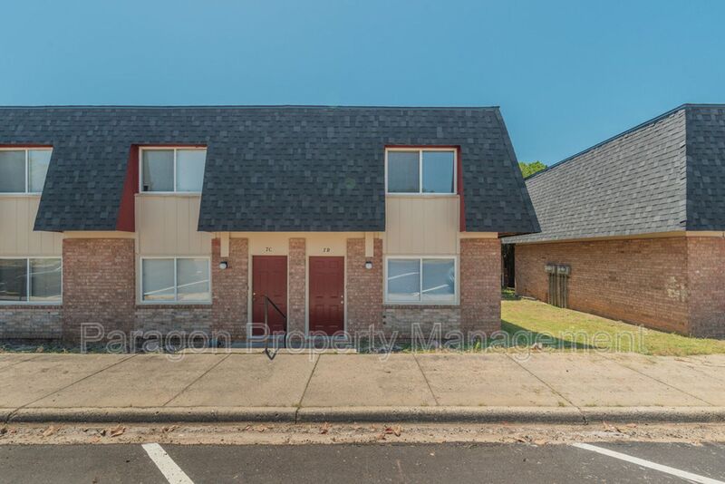 Request a Viewing for 2461 Damascus Road, Unit 7D Tenant Turner