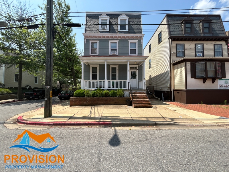 Annapolis Condo: 97 Cathedral Street B