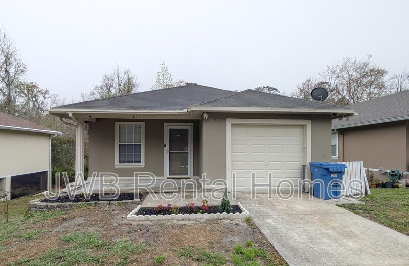 Jacksonville House: 1257 Homard Pl