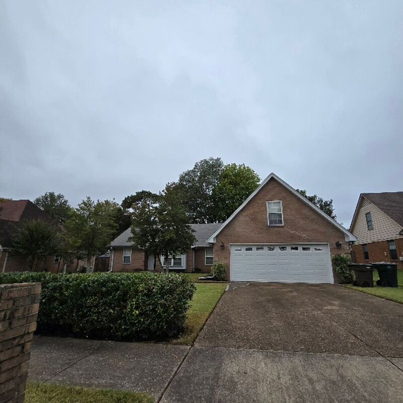 Bartlett House: 3015 Milkyway Dr