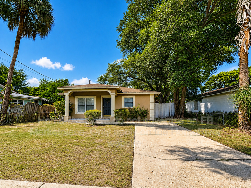 Tampa House: 3519 N 10th St