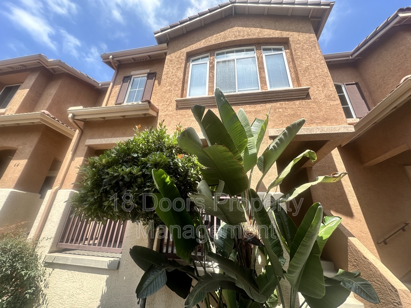 San Diego Condo: 926 Camino De La Reina