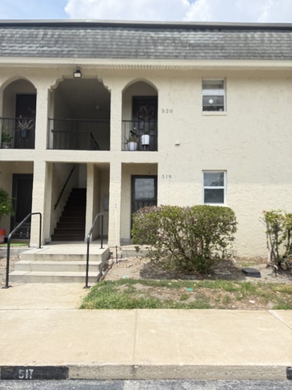 Altamonte Springs House: 519 E San Sebastian Ct
