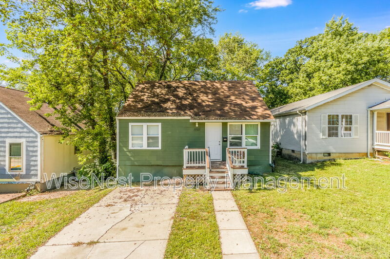 Kansas City House: 5760 College Avenue