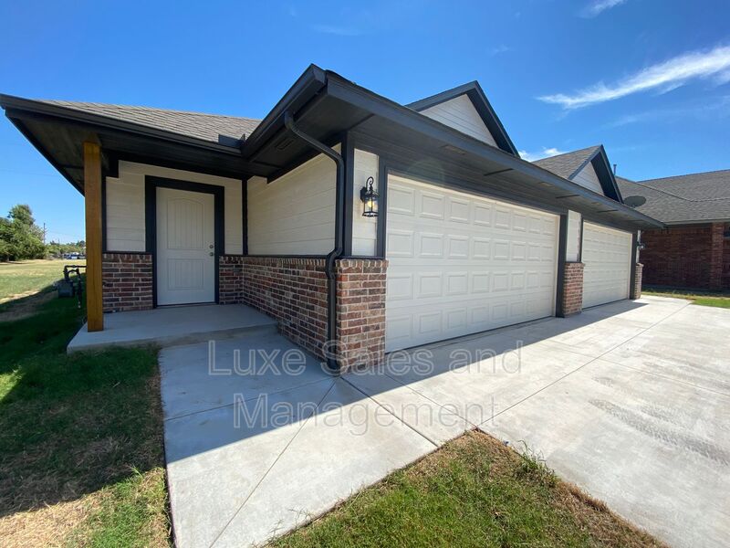 Bethany House: 5220 Oakwood Villas Court
