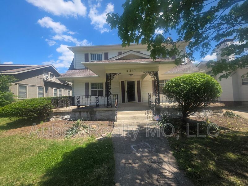 Kansas City House: 5311 Rockhill Rd.